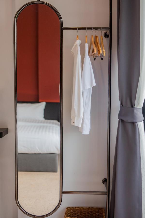 The Elements Boutique House Hotel Phuket Buitenkant foto